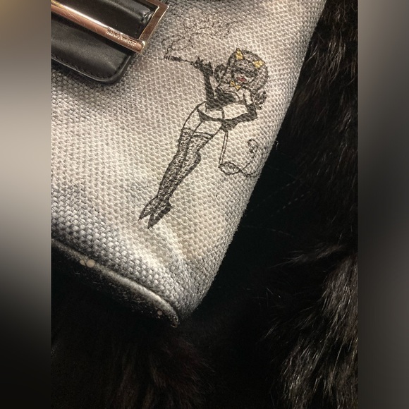 Custom Upcycled Clutch Purse - Spray Painted and Hand Drawn Pinup Girl - Picture 7 of 12